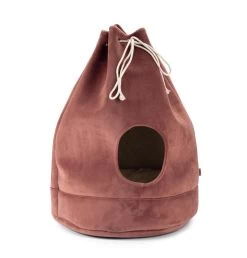 Designed By Lotte Kattenhuis Vilar Roze